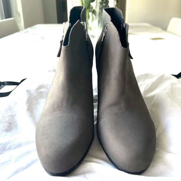 Rag and Bone grey suede boot size 39.5 - Picture 3 of 5
